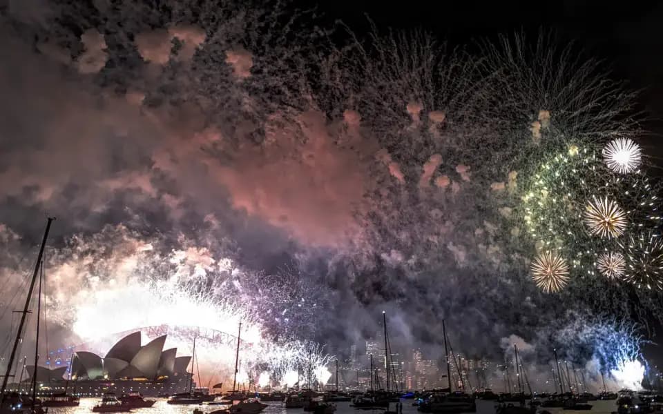 New Year's Eve fireworks over Sydney Harbour